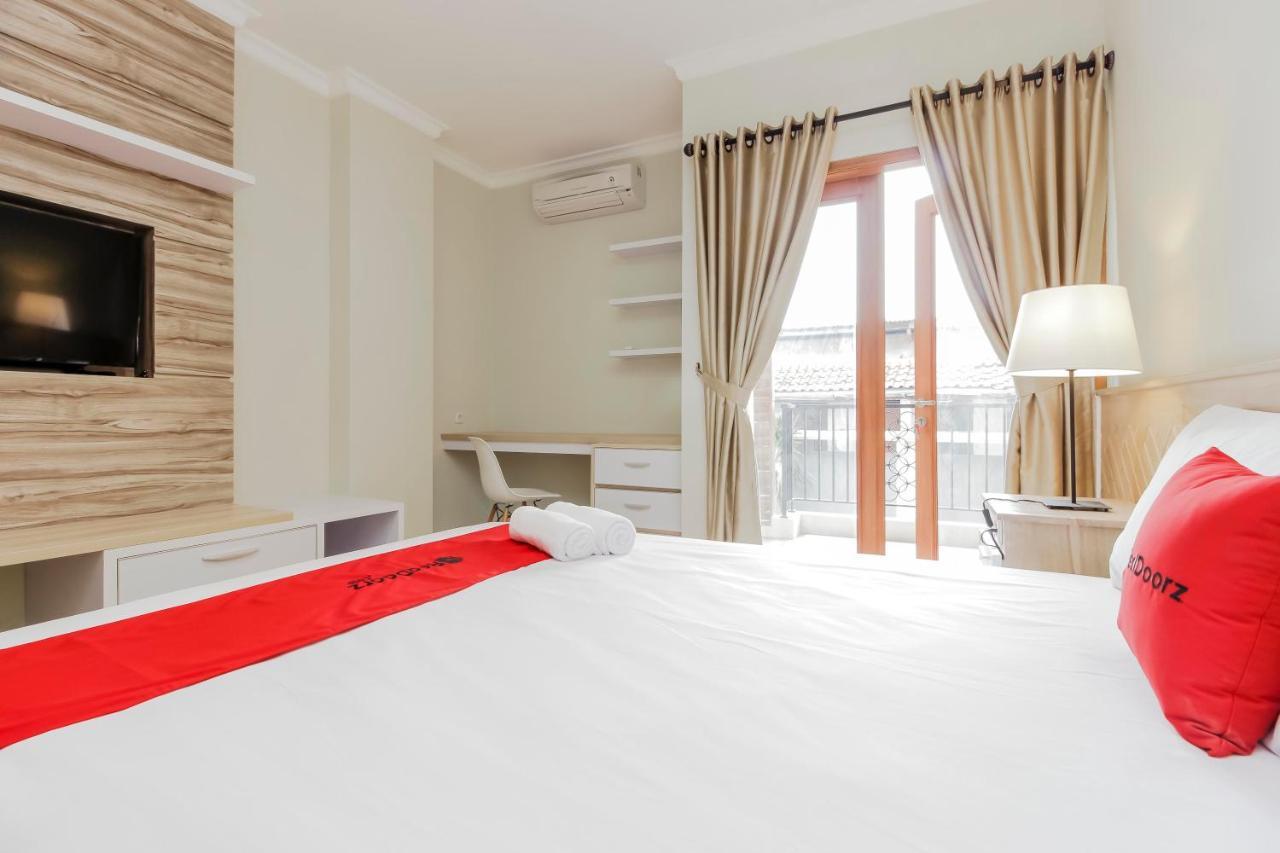 Reddoorz Premium Near Ragunan Zoo 2 Jakarta Eksteriør bilde